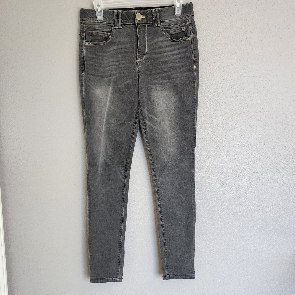 Democracy AB Technology Skinny Jeans/ Size 6